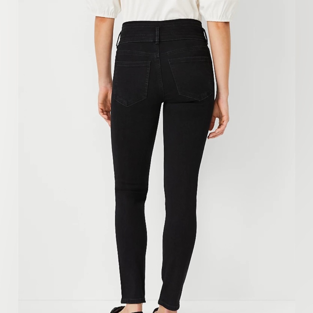 Ann Taylor Sculpting Pocket High Rise Skinny Jeans in Jet Black Wash